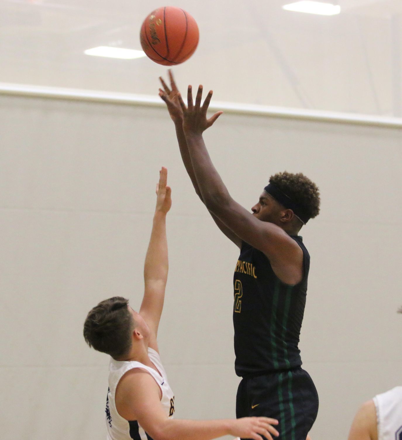 Golden Bears blow it open late